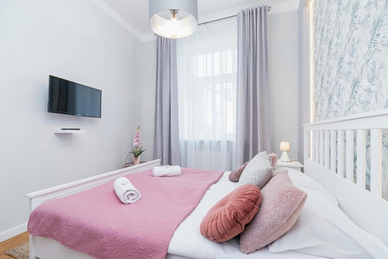 Sweet Family Apartment Chodkiewicza Rondo Grzegorzeckie By Noclegi Renters Krasków Eksteriør bilde